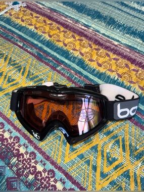 bolle Black Frame Ski/Snow Goggles with Orange Lens Buckle Adjustable Strap
